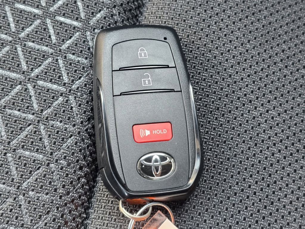 2025 Toyota 4Runner SR5 photo 16