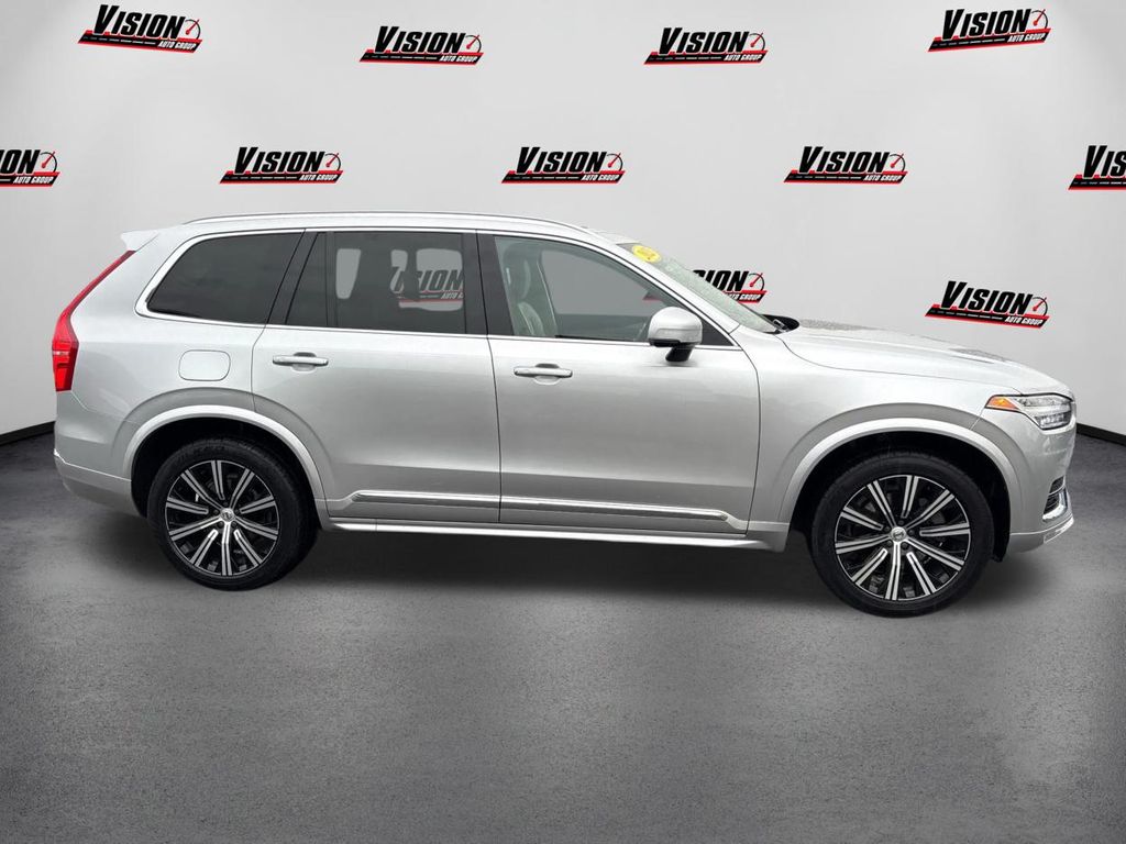 2021 Volvo XC90 T6 Inscription photo 3