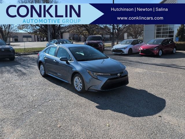 2026 Toyota Corolla LE's photo