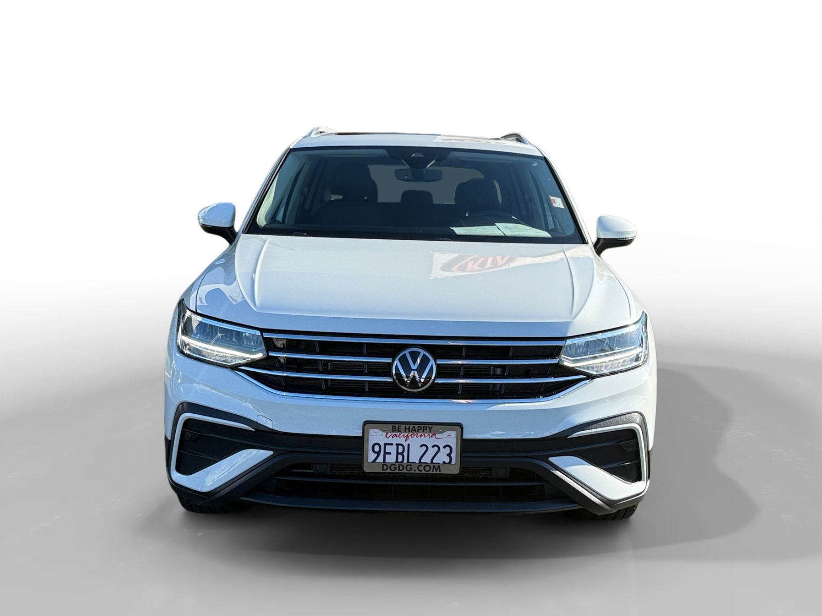 2022 Volkswagen Tiguan SE photo 8