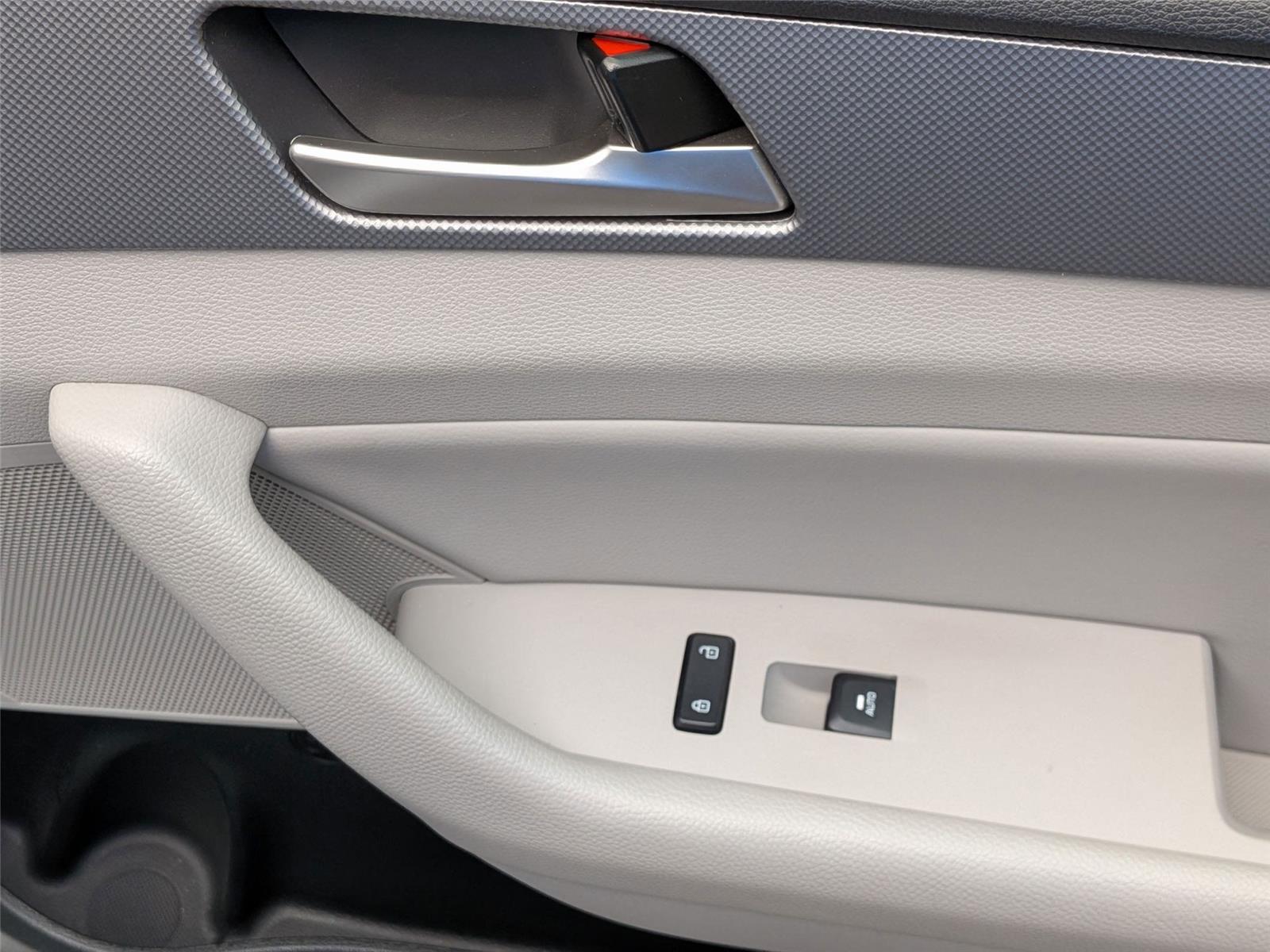 2019 Hyundai Sonata SEL photo 29