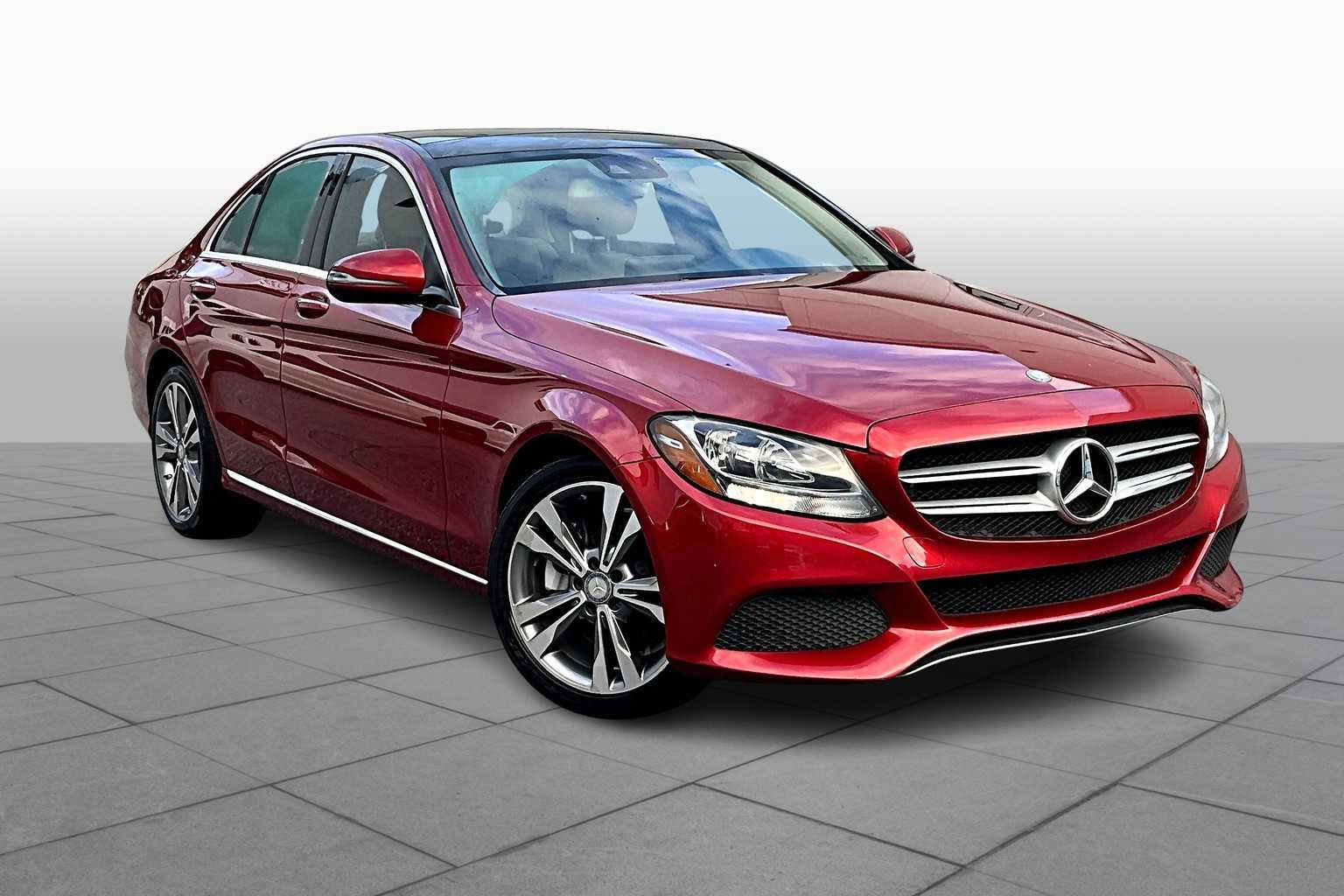 2016 Mercedes Benz C 300 Luxury photo 2