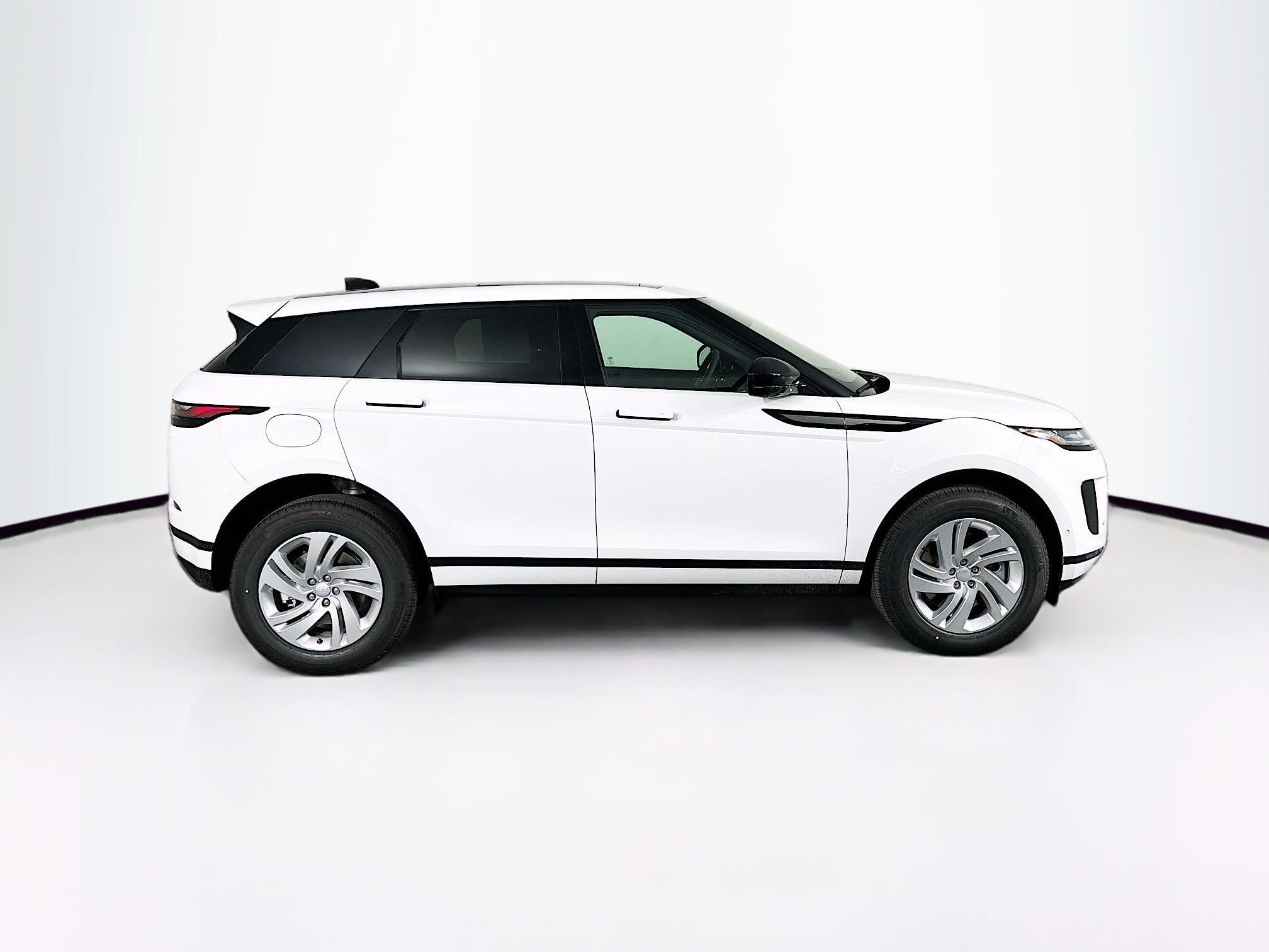 2026 Land Rover Range Rover Evoque S photo 3