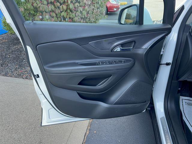 2022 Buick Encore Preferred photo 13