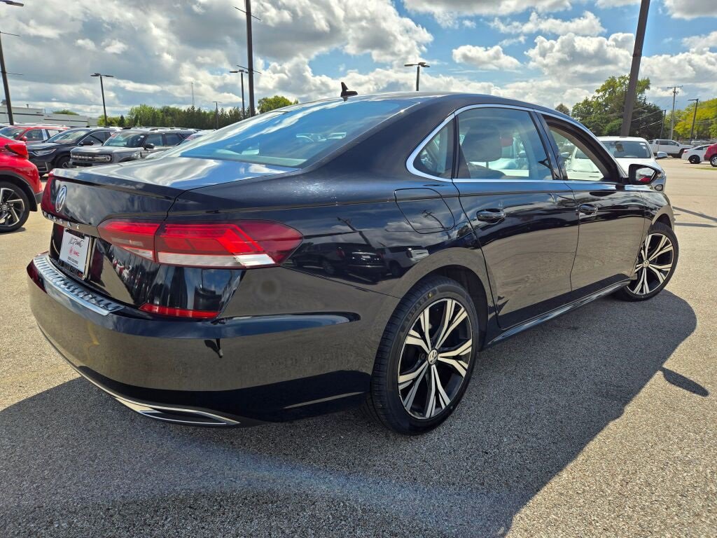 2021 Volkswagen Passat 2.0T SE photo 10