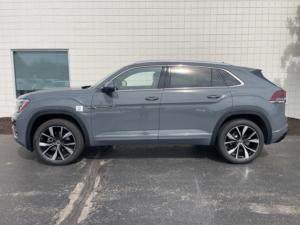 2025 Volkswagen Atlas Cross Sport SEL Premium R-Line photo 2