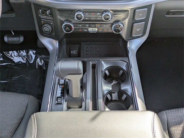 2025 Ford F-150 XLT photo 19