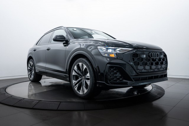 2025 Audi Q8 Prestige