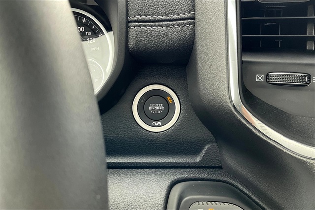 2025 Ram 1500 Laramie photo 19