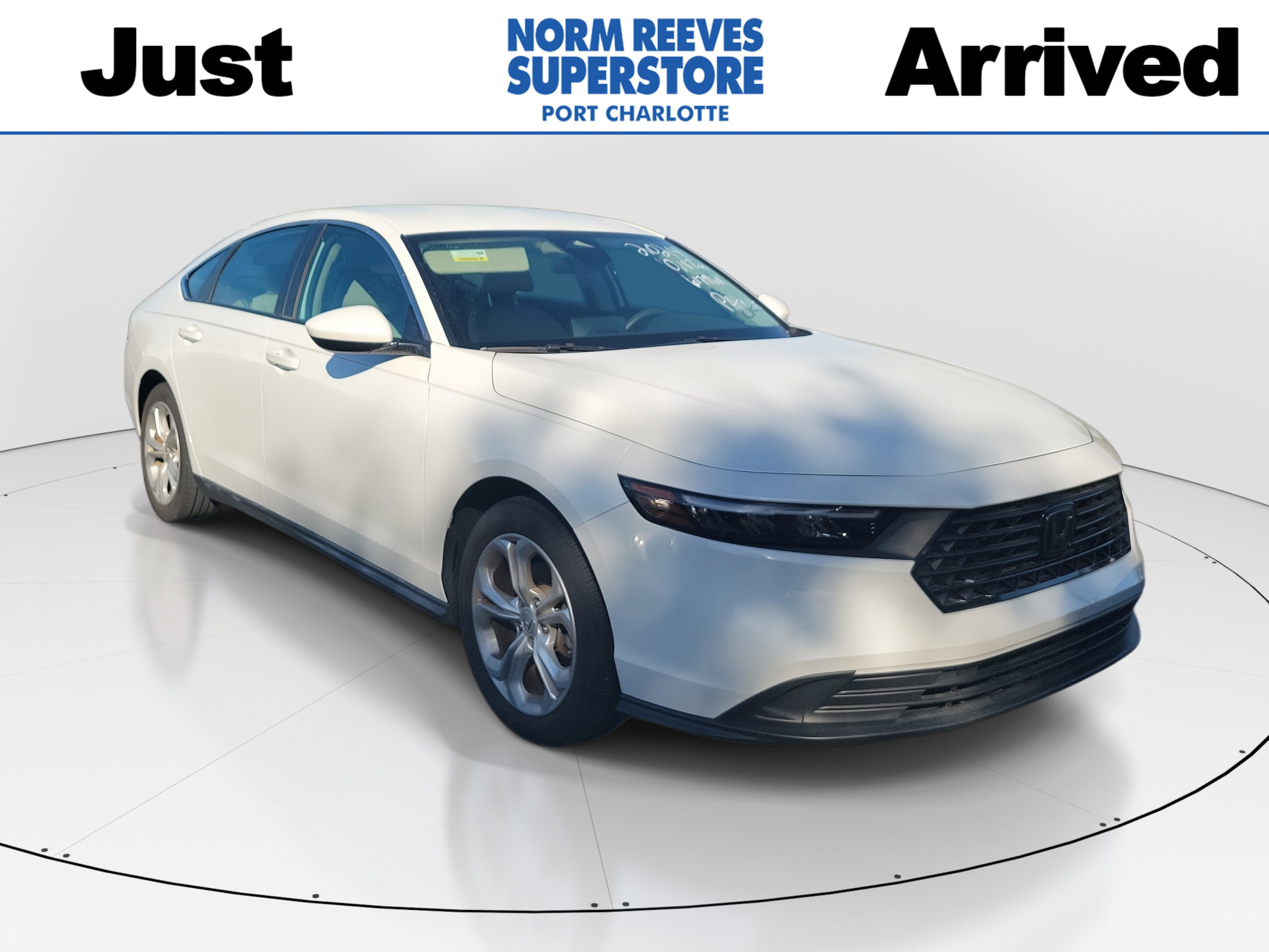 2024 Honda Accord LX's photo