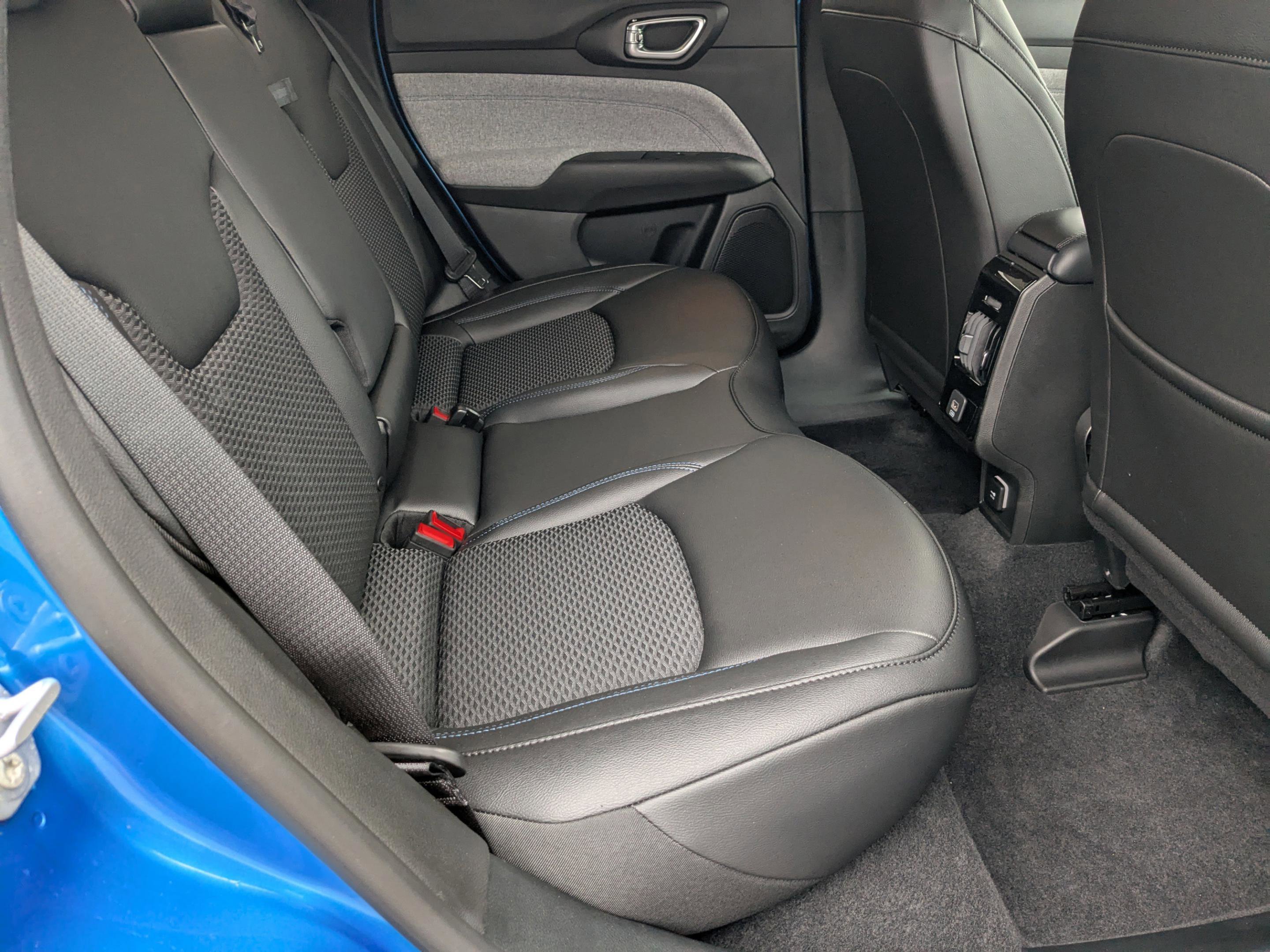 2025 Jeep Compass Latitude photo 11