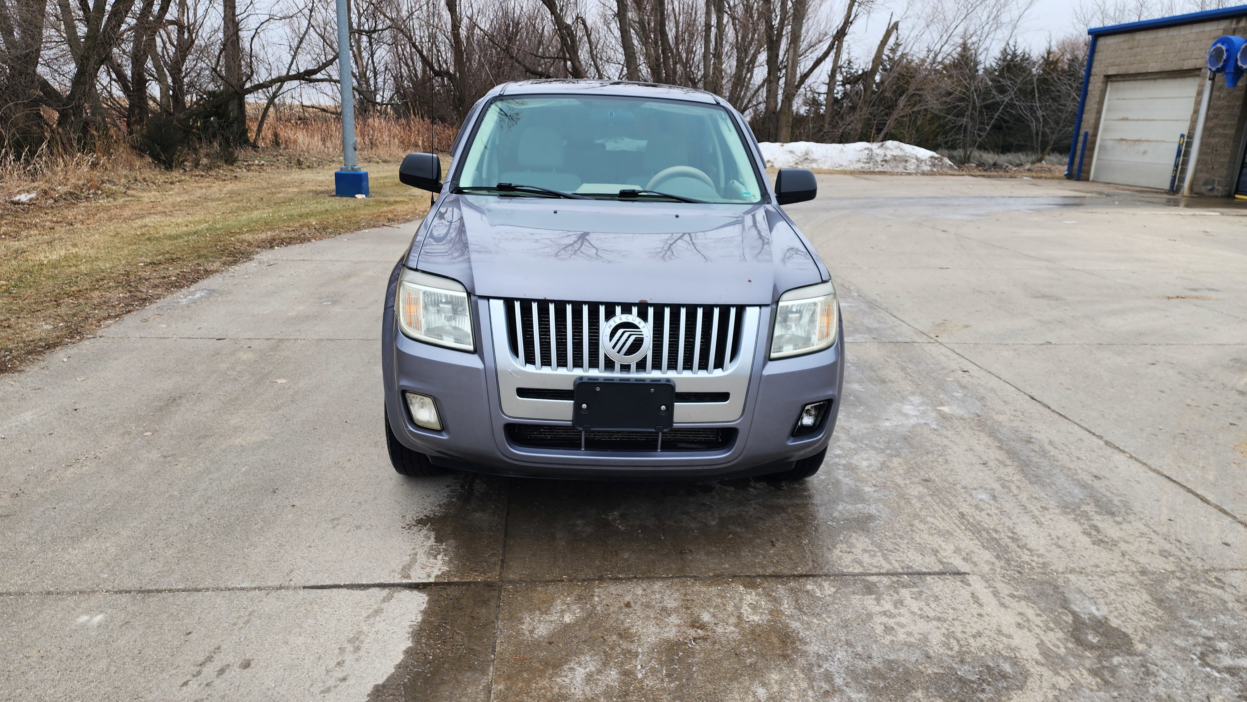 Used 2008 Mercury Mariner V6 with VIN 4M2CU91138KJ28417 for sale in Lake City, IA