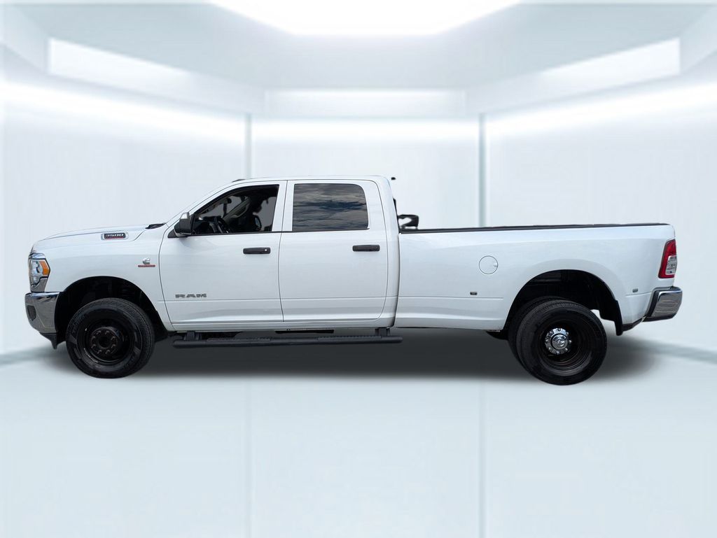 2020 Ram 3500 Tradesman photo 2