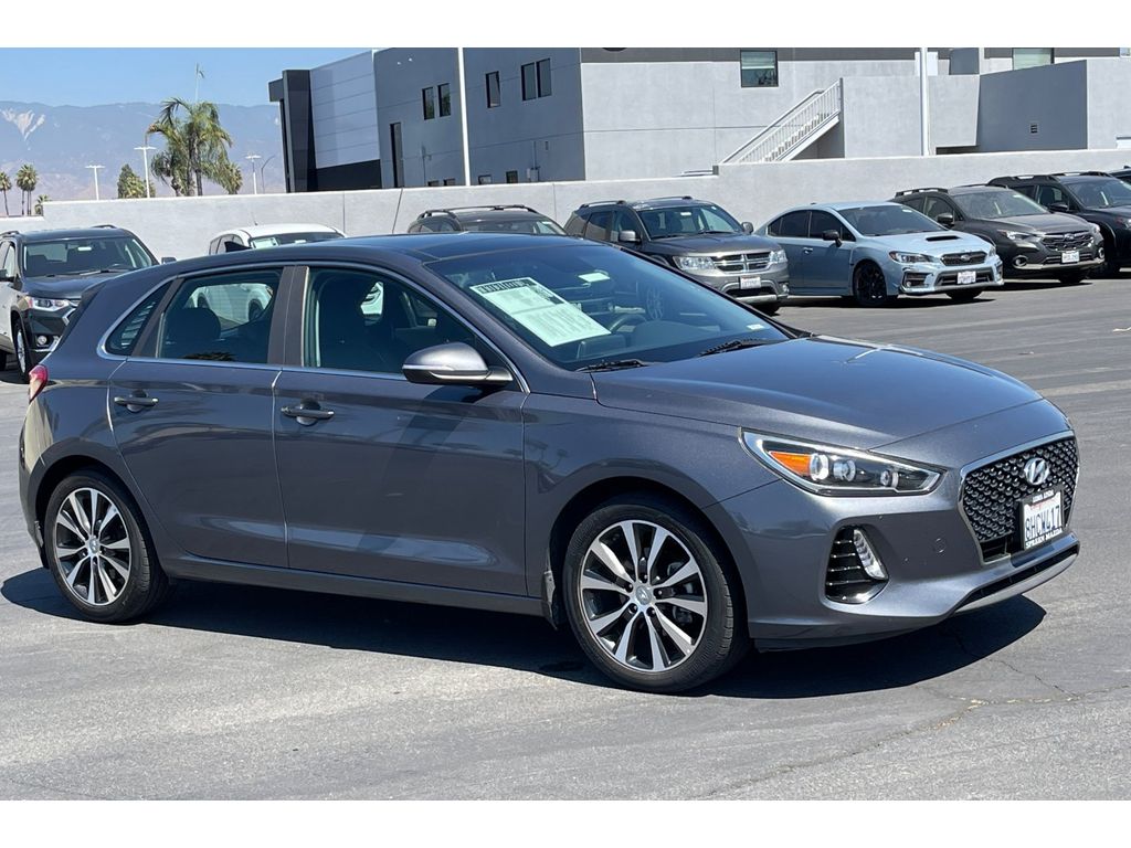 2018 Hyundai Elantra GT Base photo 9