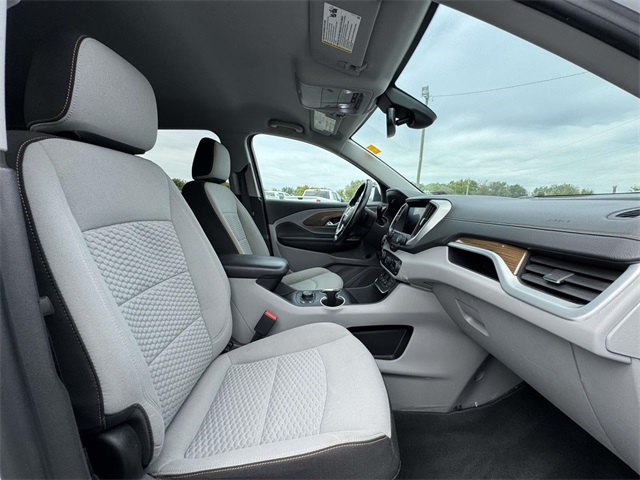 2021 Gmc Terrain SLE photo 2