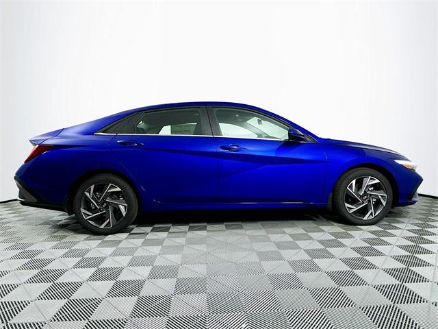 2025 Hyundai Elantra SEL Convenience photo 7