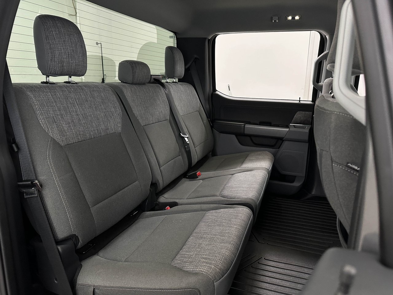 2022 Ford F-150 XLT photo 18