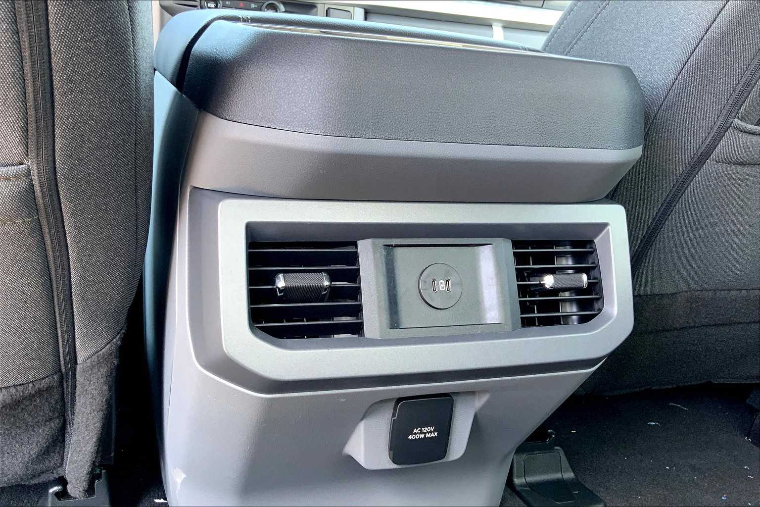 2025 Ford F-250 XLT photo 17
