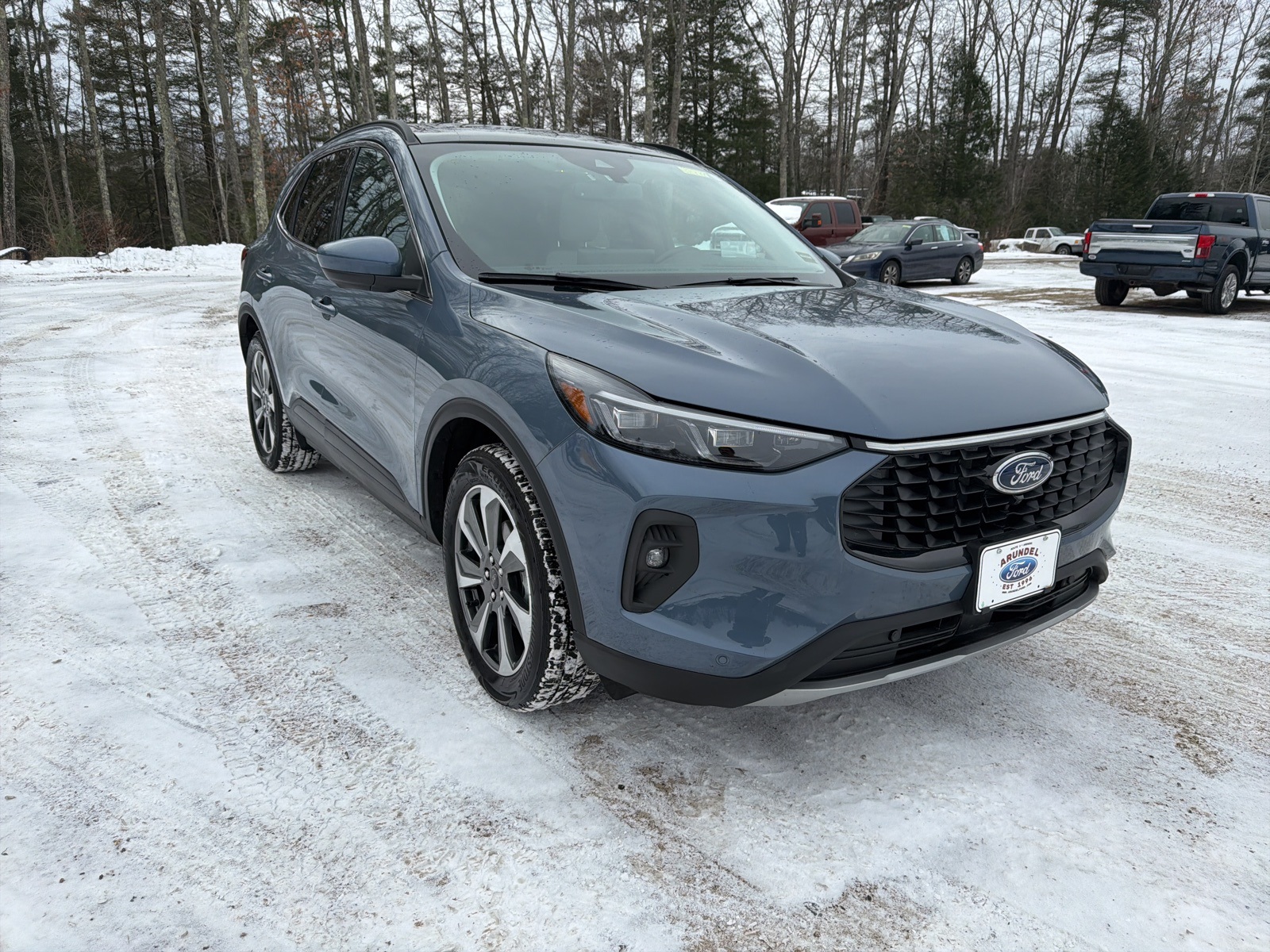 2025 Ford Escape Platinum's photo