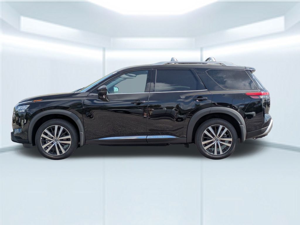2025 Nissan Pathfinder Platinum photo 2
