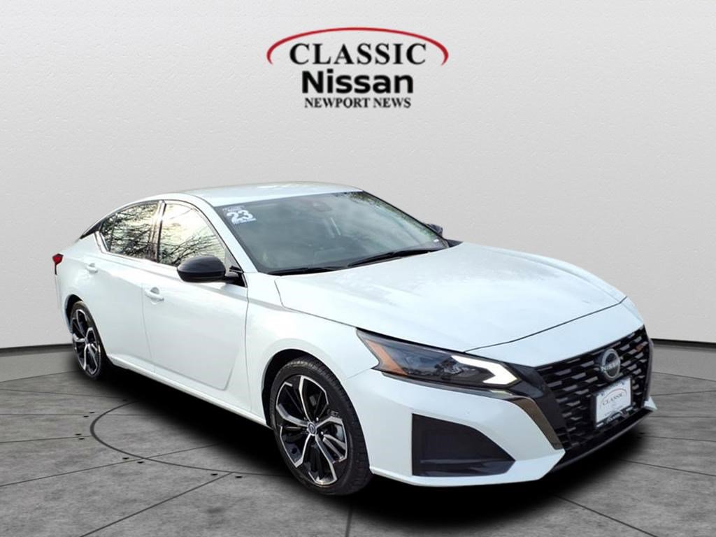 2023 Nissan Altima SR