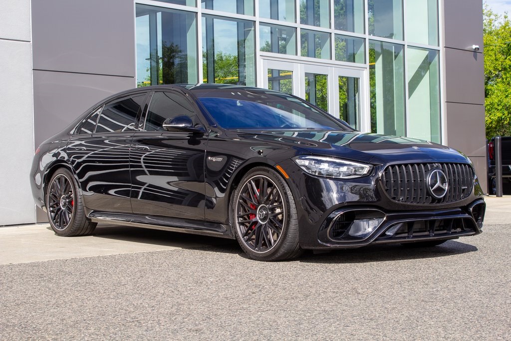2025 Mercedes Benz S 63 e AMG 4MATIC photo 3