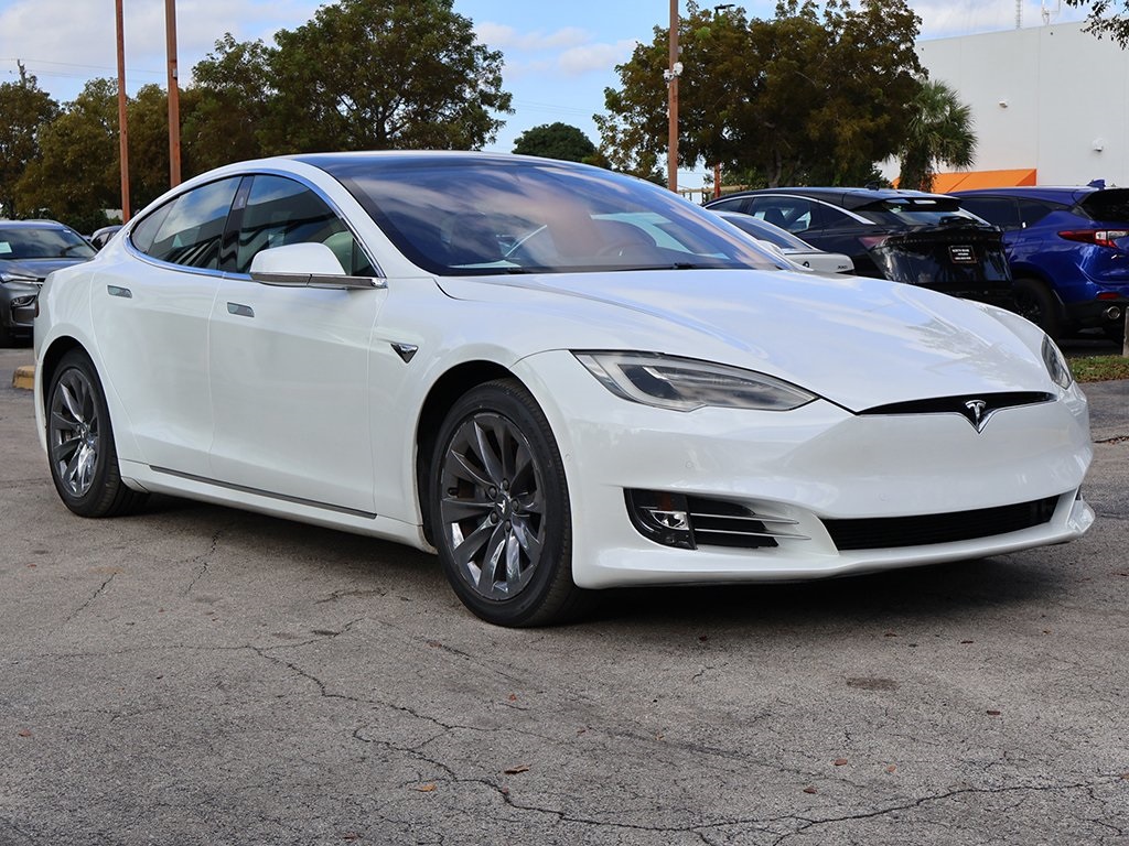 Used 2019 Tesla Model S 100D with VIN 5YJSA1E2XKF305628 for sale in Miami, FL