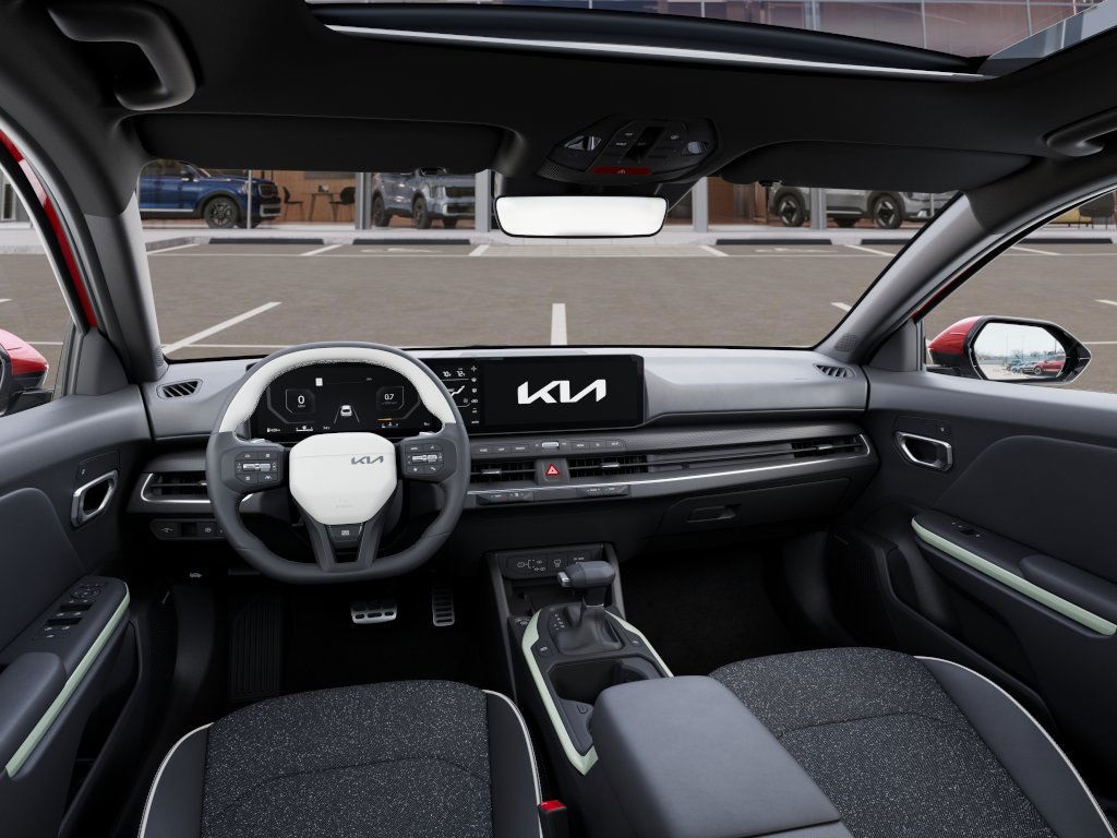2025 Kia K4 GT-Line photo 13