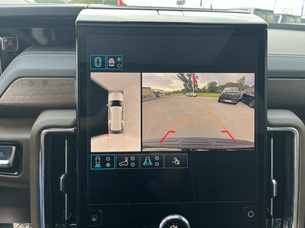 2025 Gmc Yukon Denali Ultimate photo 32