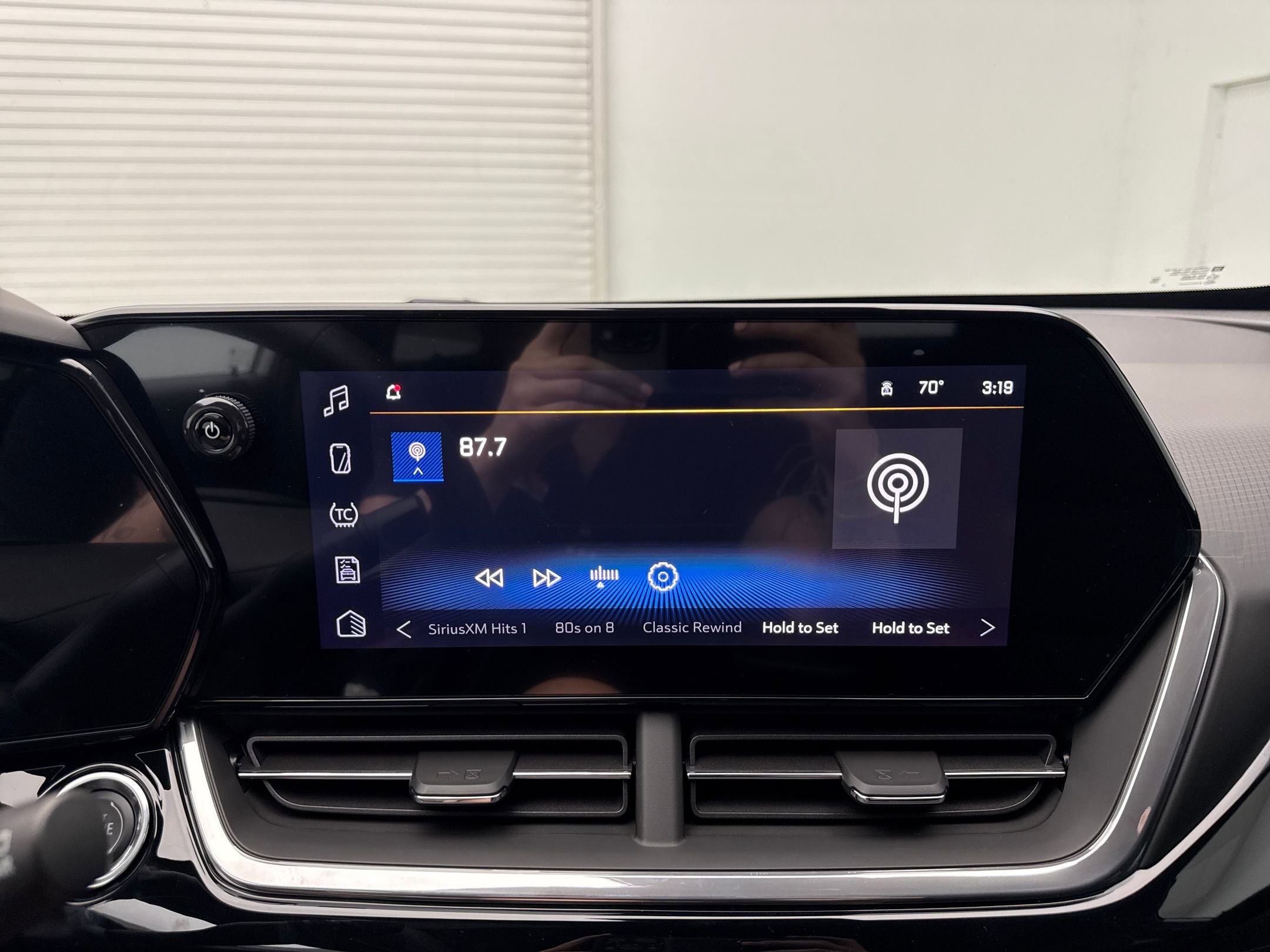 2025 Chevrolet Trax photo 35