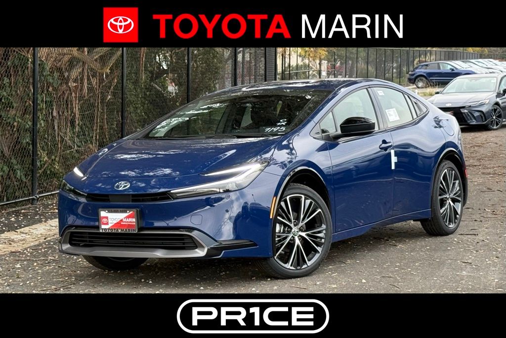 2026 Toyota Prius XLE's photo