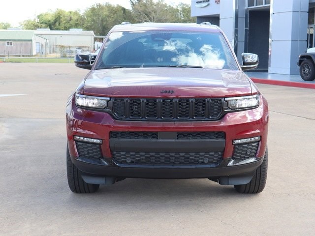 2025 Jeep Grand Cherokee Limited photo 2