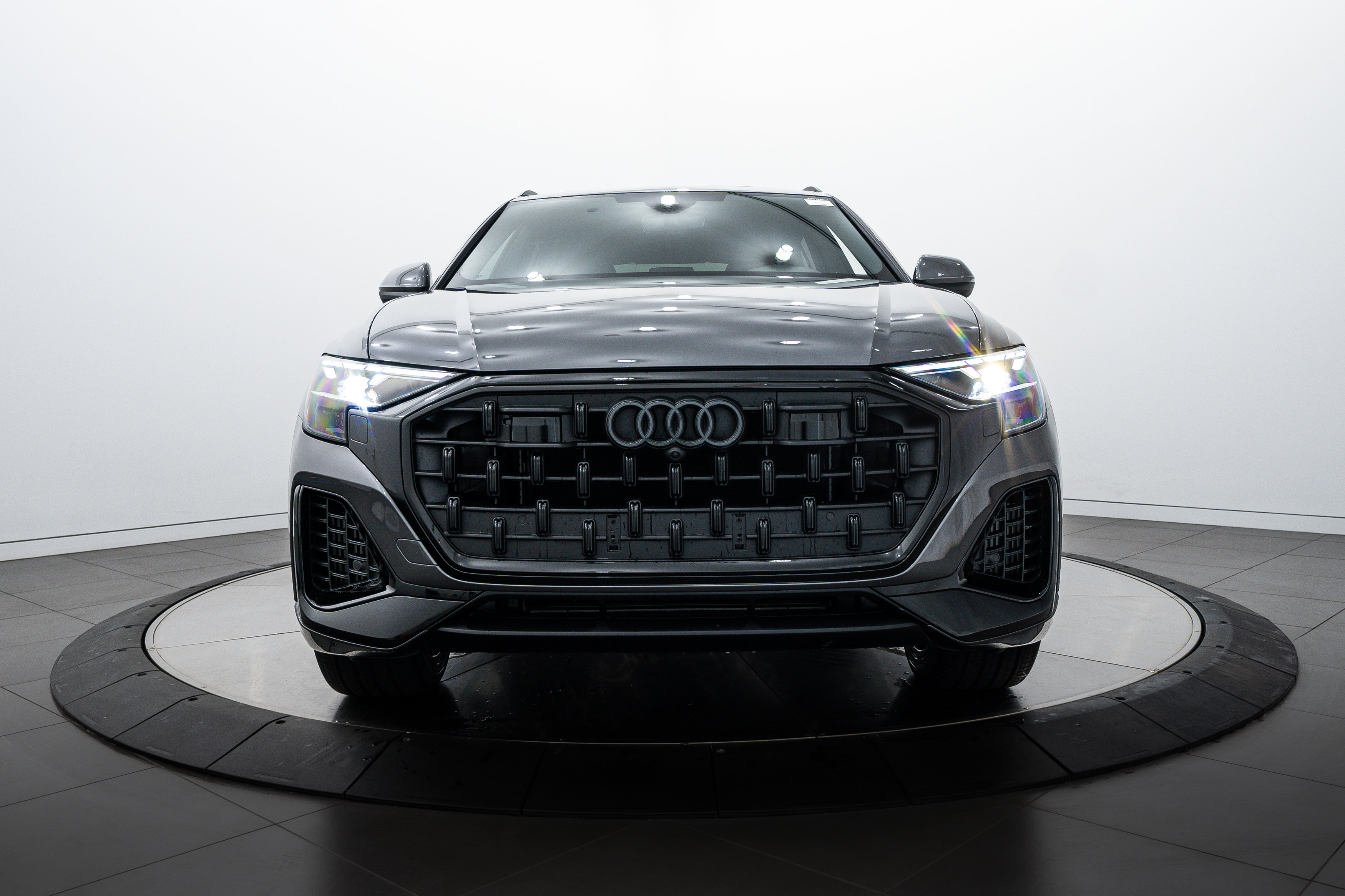 2025 Audi Q8 Premium Plus photo 14