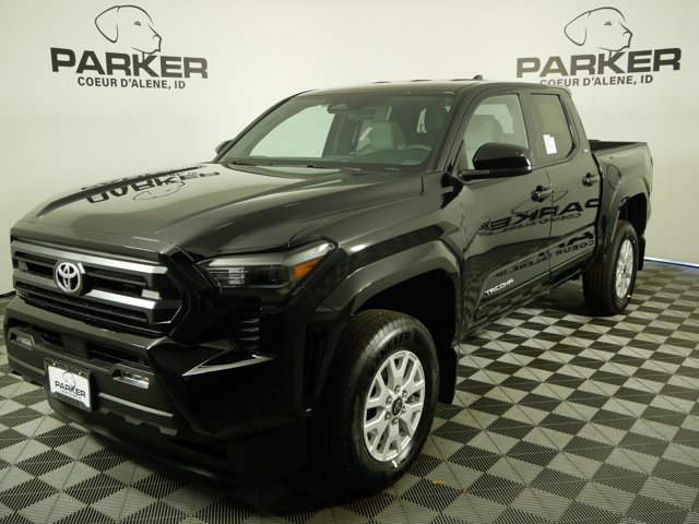 2025 Toyota Tacoma SR5's photo