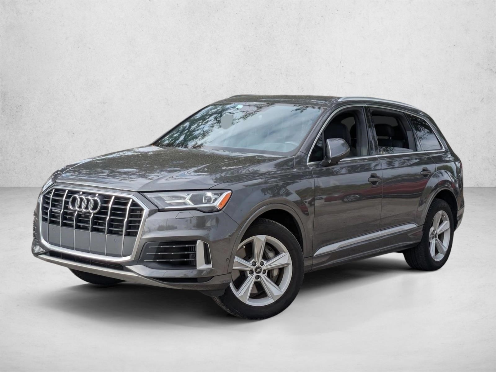 2021 Audi Q7 Premium's photo