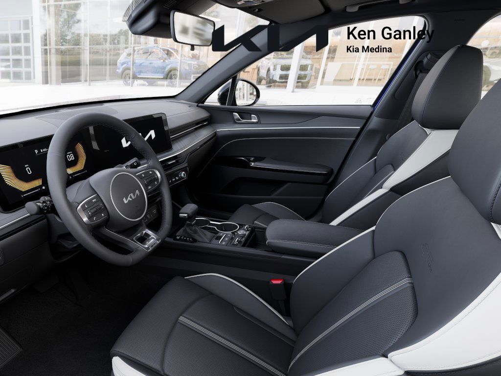 2026 Kia K5 GT-Line photo 14