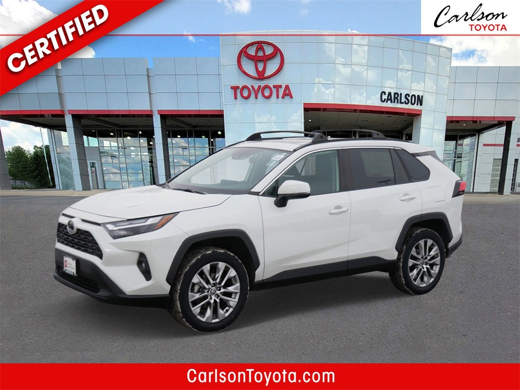 2022 Toyota RAV4 XLE Premium's photo