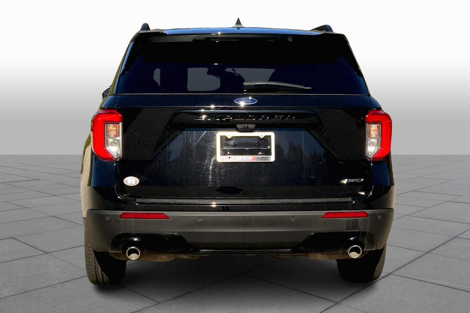 2023 Ford Explorer ST-Line photo 3