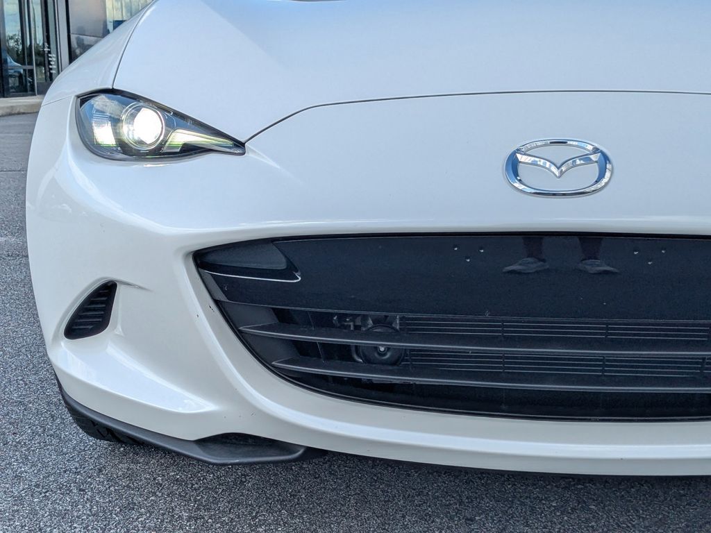 2025 Mazda MX-5 Miata Miata RF Grand Touring photo 10