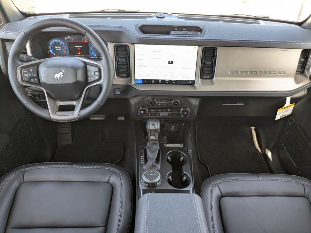 2025 Ford Bronco Outer Banks photo 15