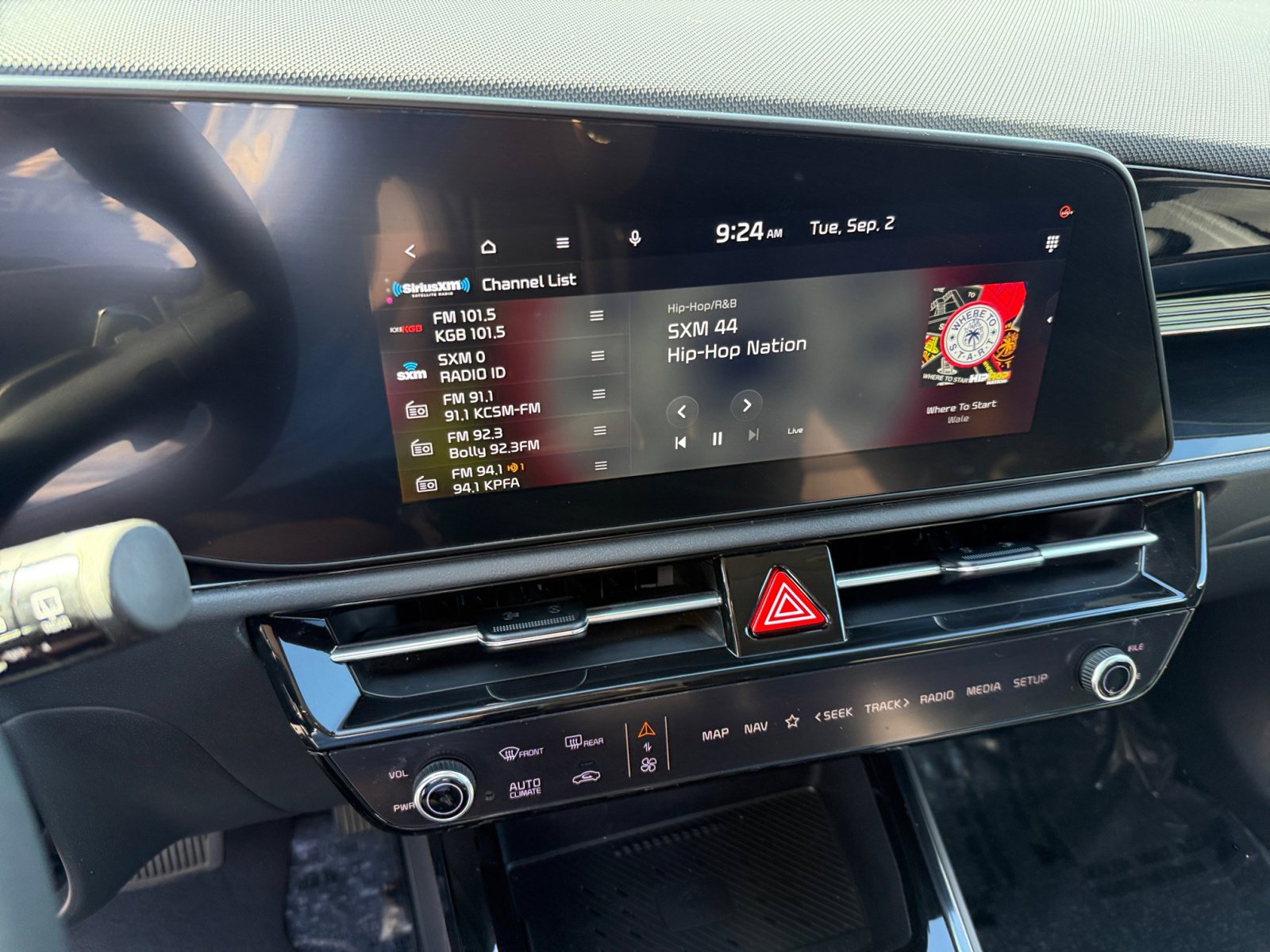 2023 Kia Niro EX photo 11