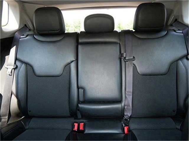 2022 Jeep Compass Latitude photo 11