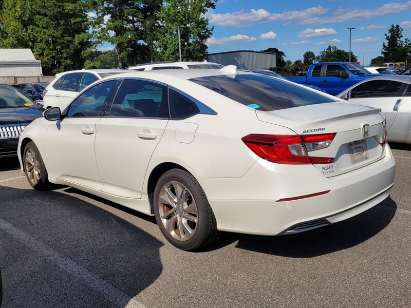2019 Honda Accord LX photo 5