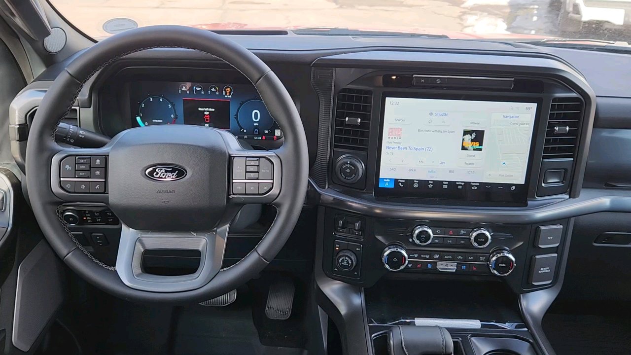 2025 Ford F-150 Lariat photo 16