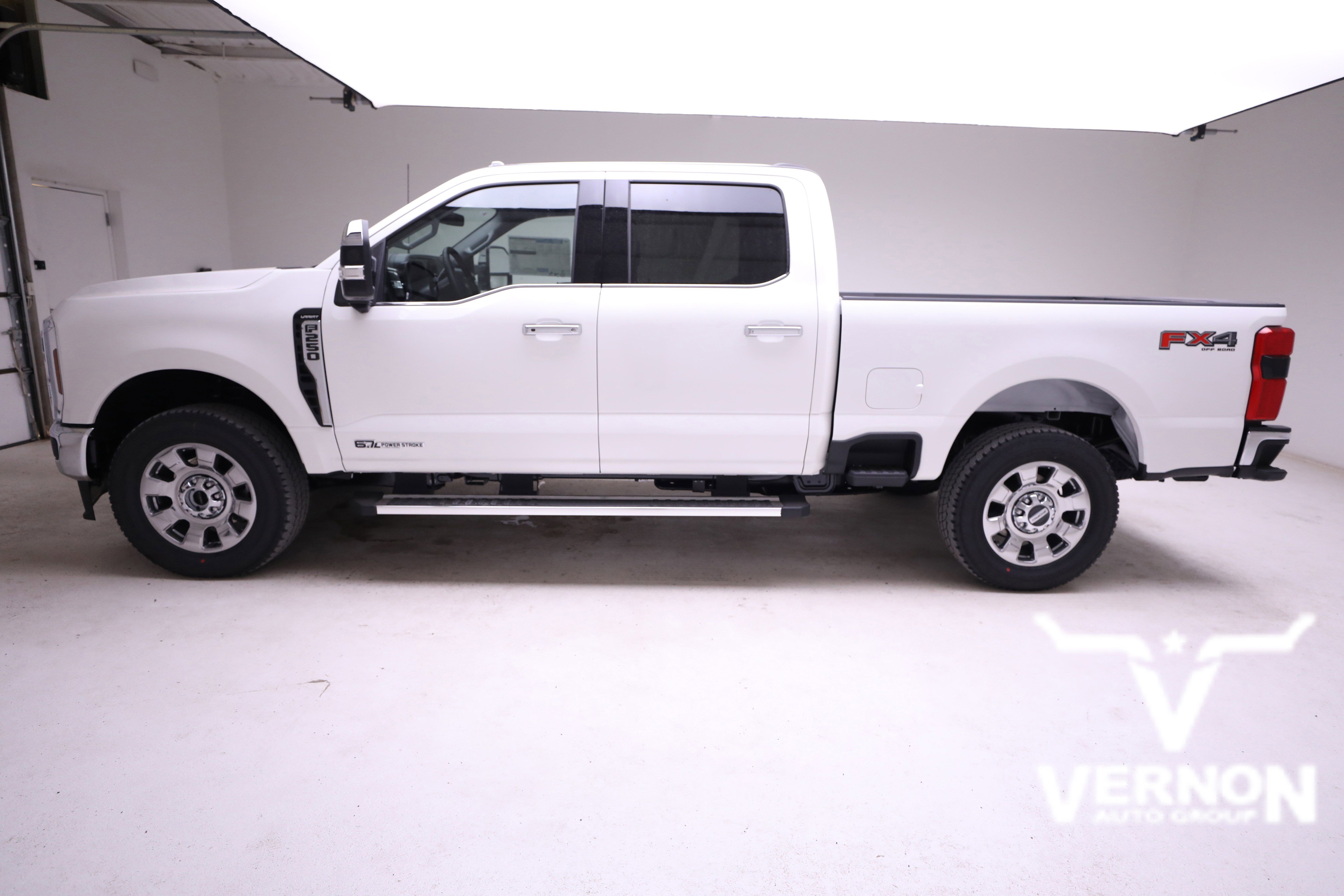 2026 Ford F-250 Lariat FX4 photo 2