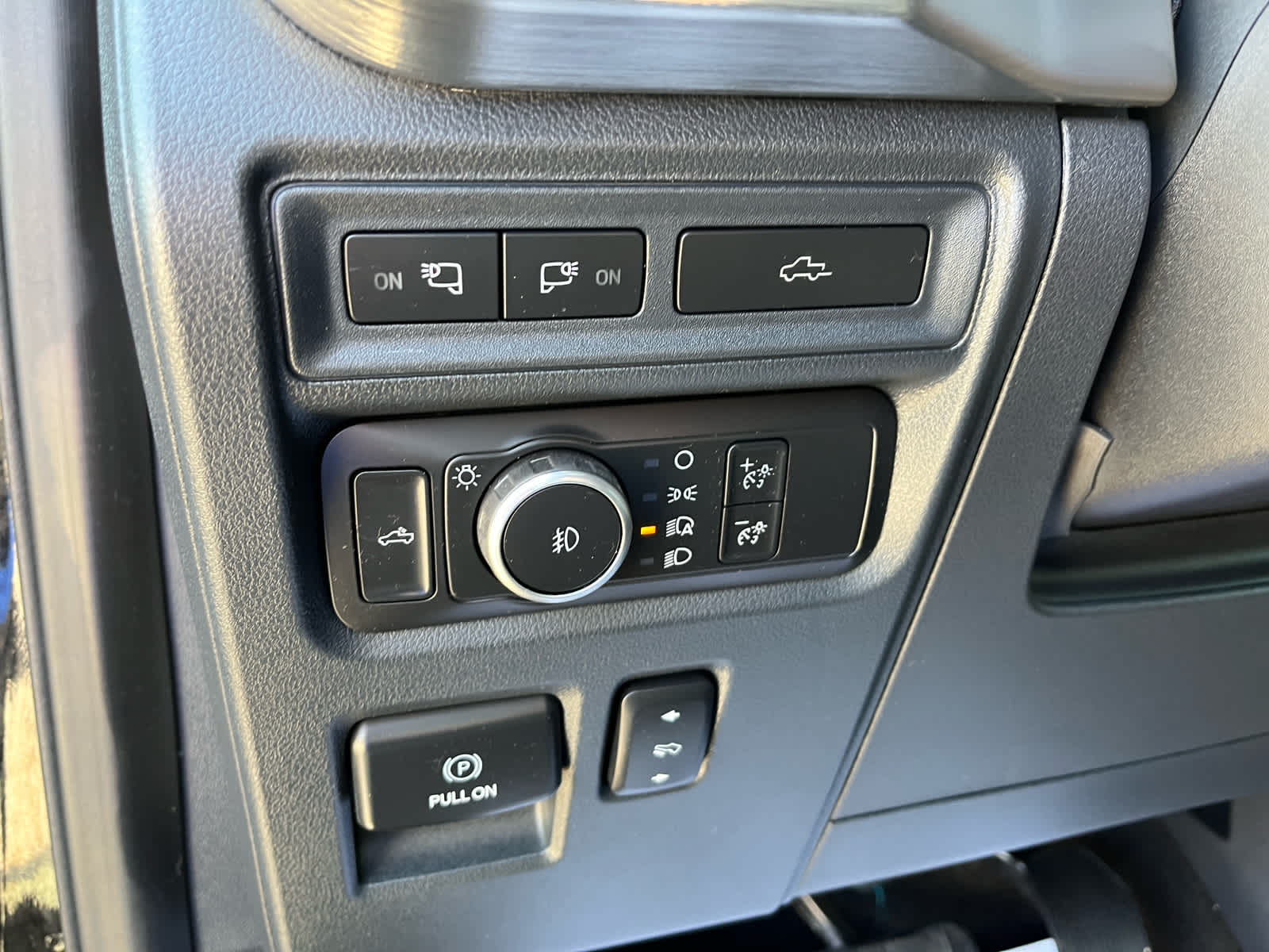 2021 Ford F-150 Lariat photo 25