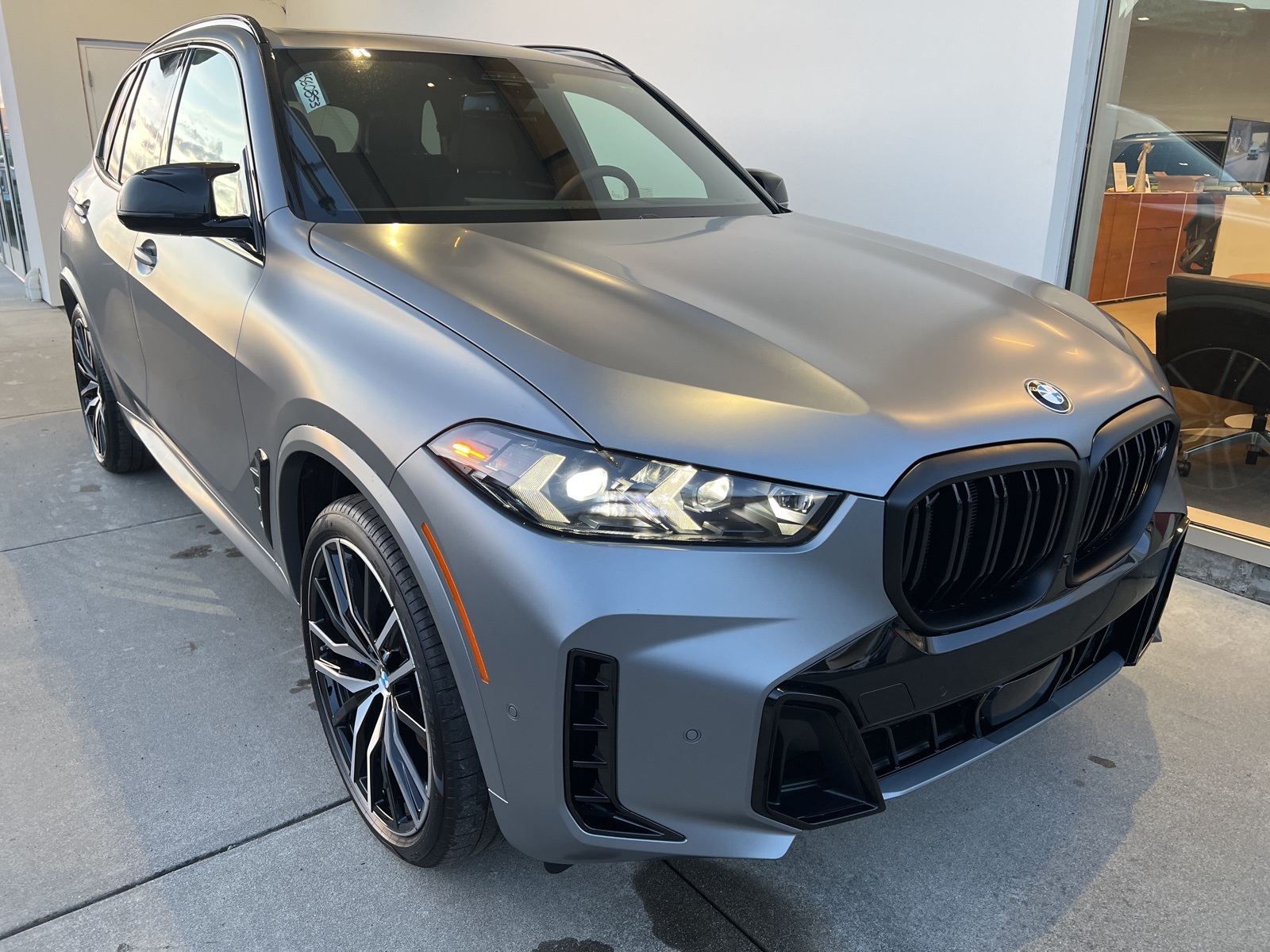 2026 BMW X5 M60i's photo