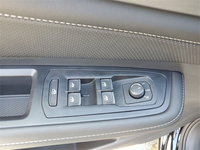 2026 Volkswagen Atlas Cross Sport SE Technology photo 27