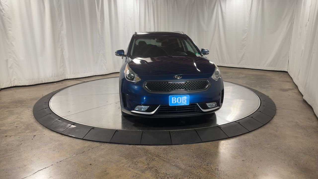 2019 Kia Niro S Touring photo 3