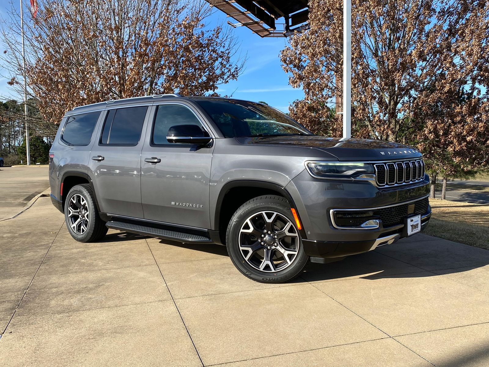 2023 Jeep Wagoneer Series III's photo